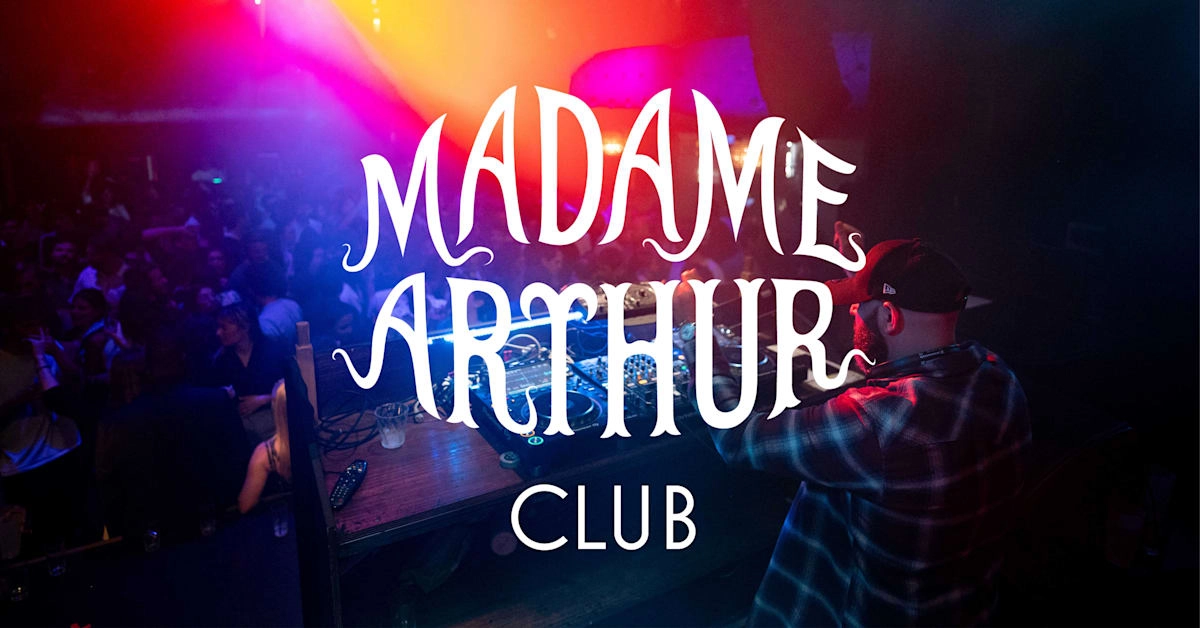 Madame Arthur Club · 2205