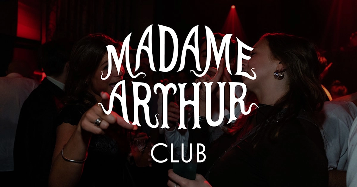 Madame Arthur Club · 2805